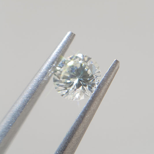 Natural Diamond, 0.45 Carat, Clear, Round, VVS2, Loose Gemstone